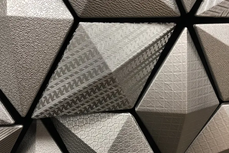 Wall diamonds